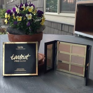 NWT tarte tartiest Pro Glow Contour Palette